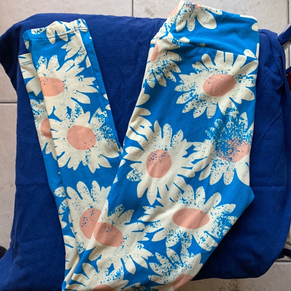 4 for $20! Tween Girls Size Lularoe Leggings